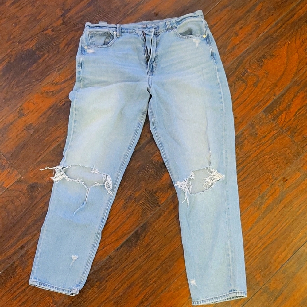 American eagle real good ripped mom jean